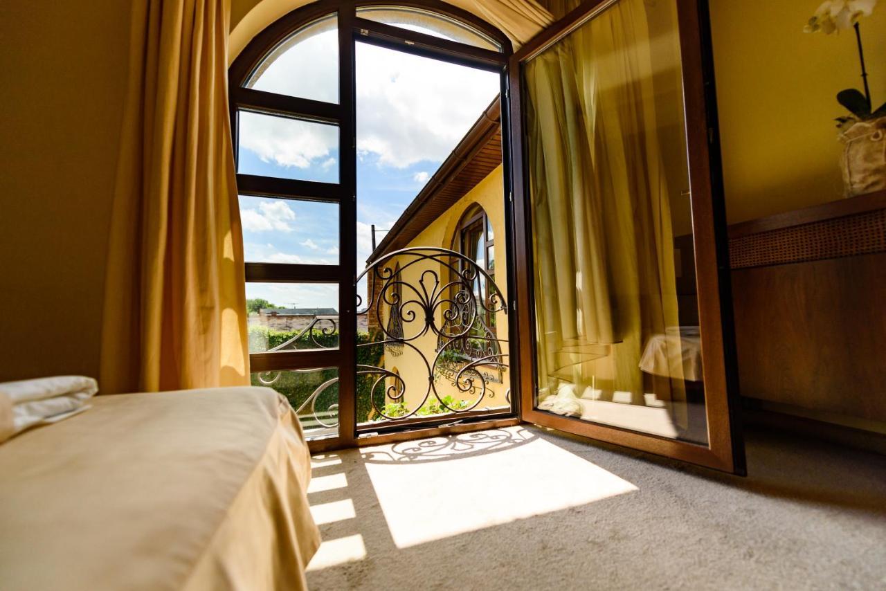 Pension Passion Targu Mures Exterior foto